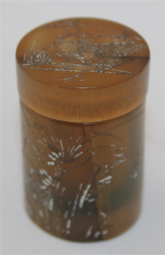 A Chinese silver inlaid horn snuff pot and cover, 4cm
